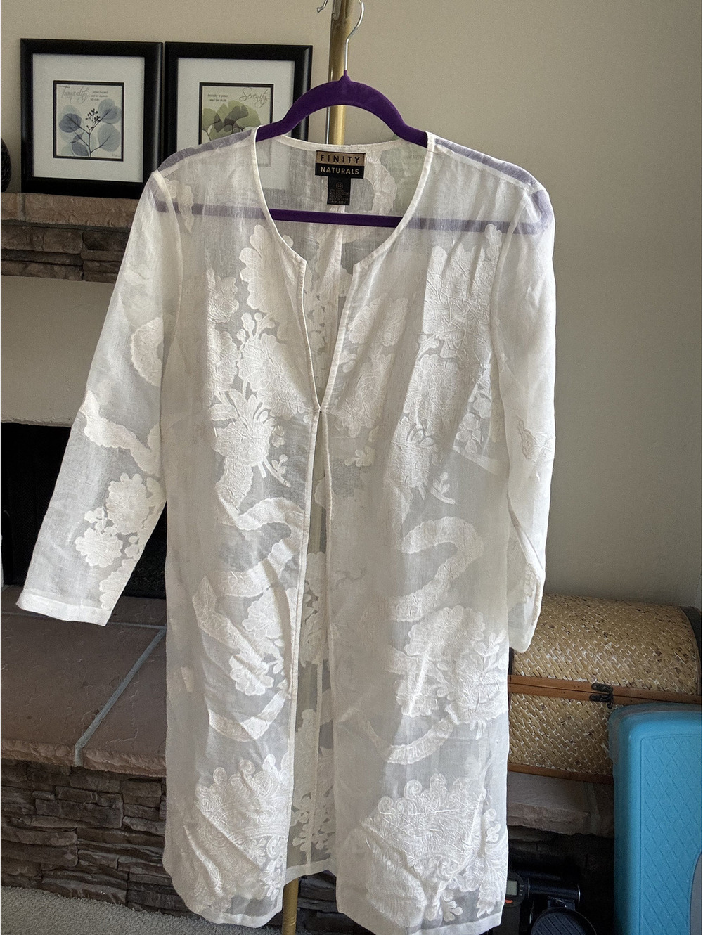Finity Naturals Sheer cream kimono Size Size 10 / recorded Medium